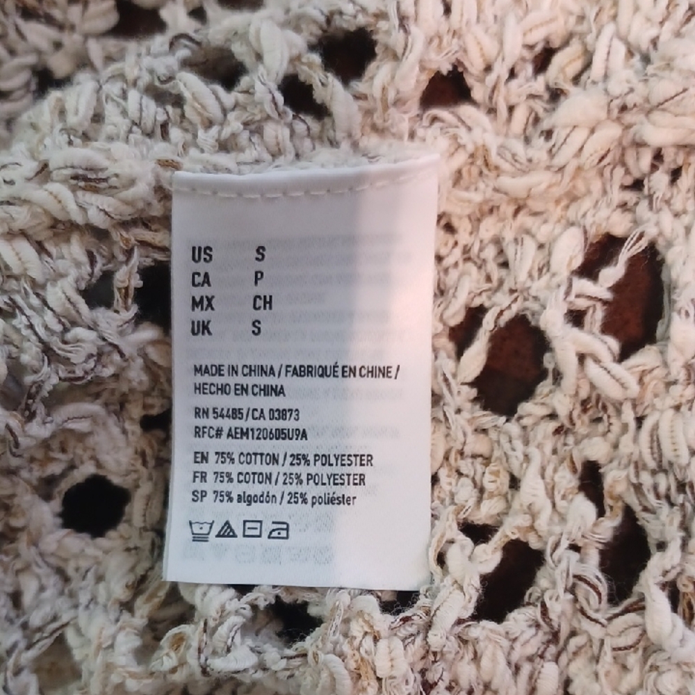 American Eagle Outfitters Cream Crew Neck Sweater with Relaxed Fit - Picture 4 of 8